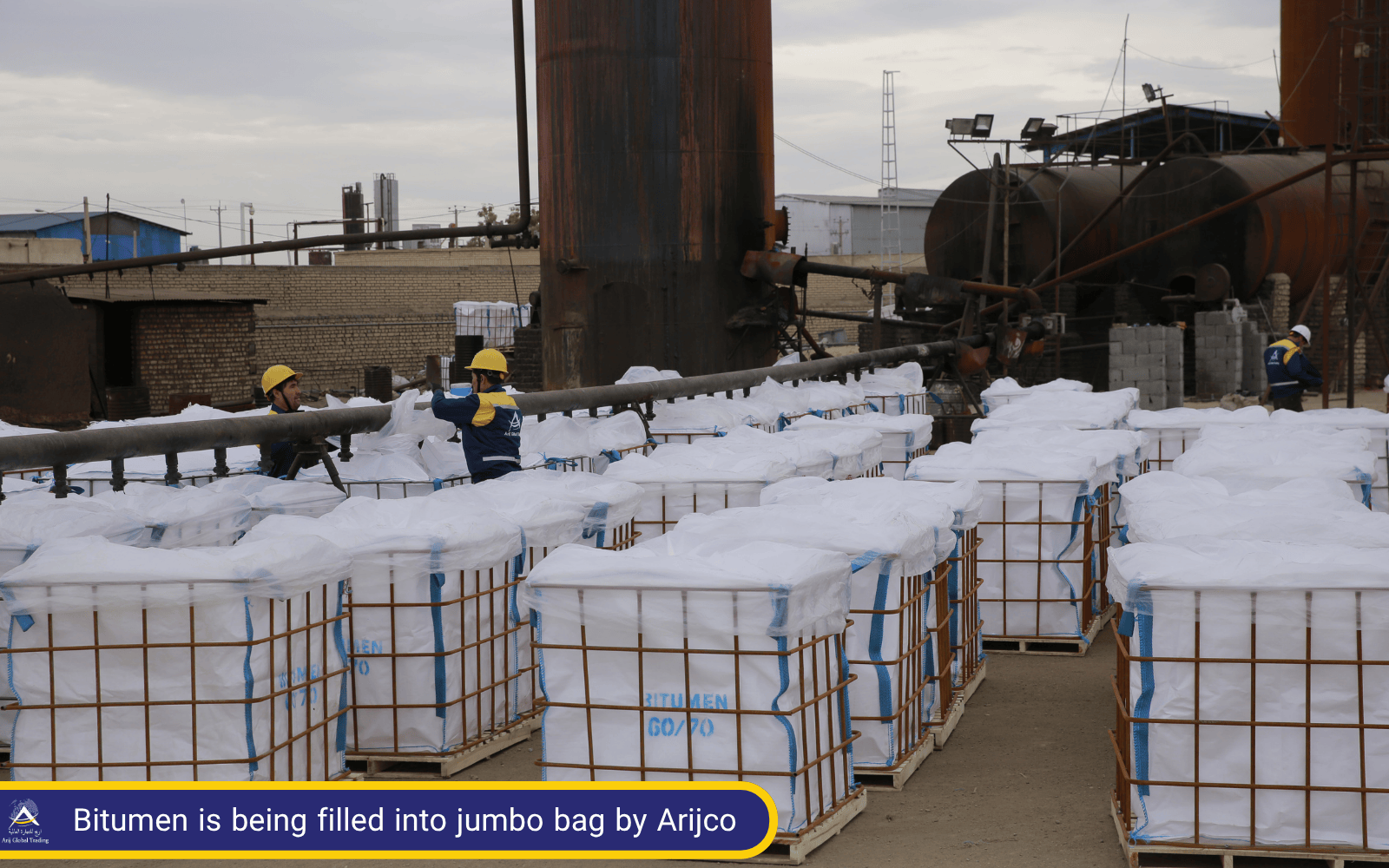 Reliable Bitumen Jumbo Bag Packaging by Arijco Jumbo bag packing for bitumen by Arijco, offering secure, cost-effective packaging for bitumen.