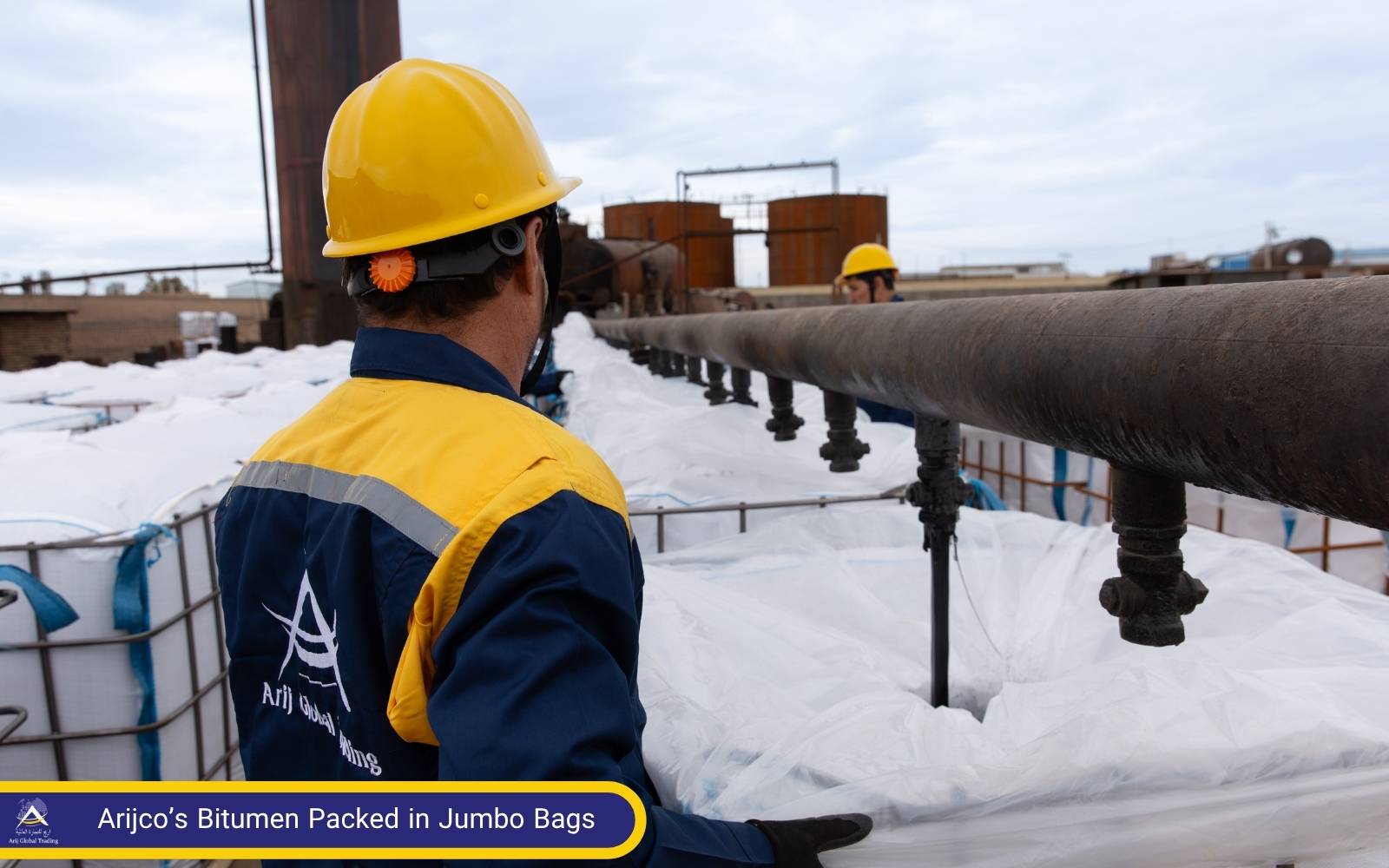 Arijco’s Bitumen Packed in Durable Jumbo Bagsز Arijco Bitumen Packed in jumbo bags